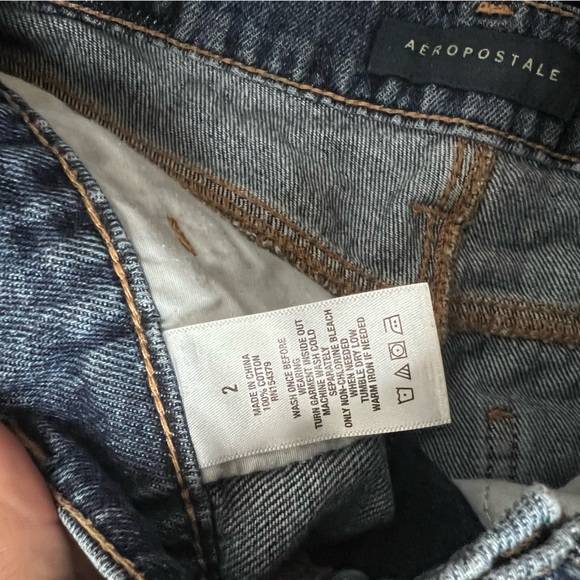 Dark Wash Shorts - Picture 3 of 4